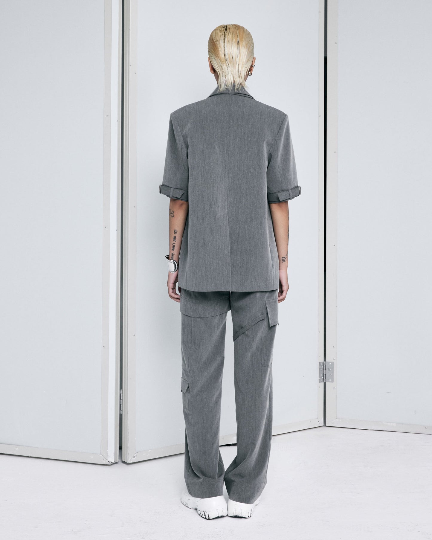 ultimate-grey-short-sleeve-blazer-FORTYTHREE-ASTOUD