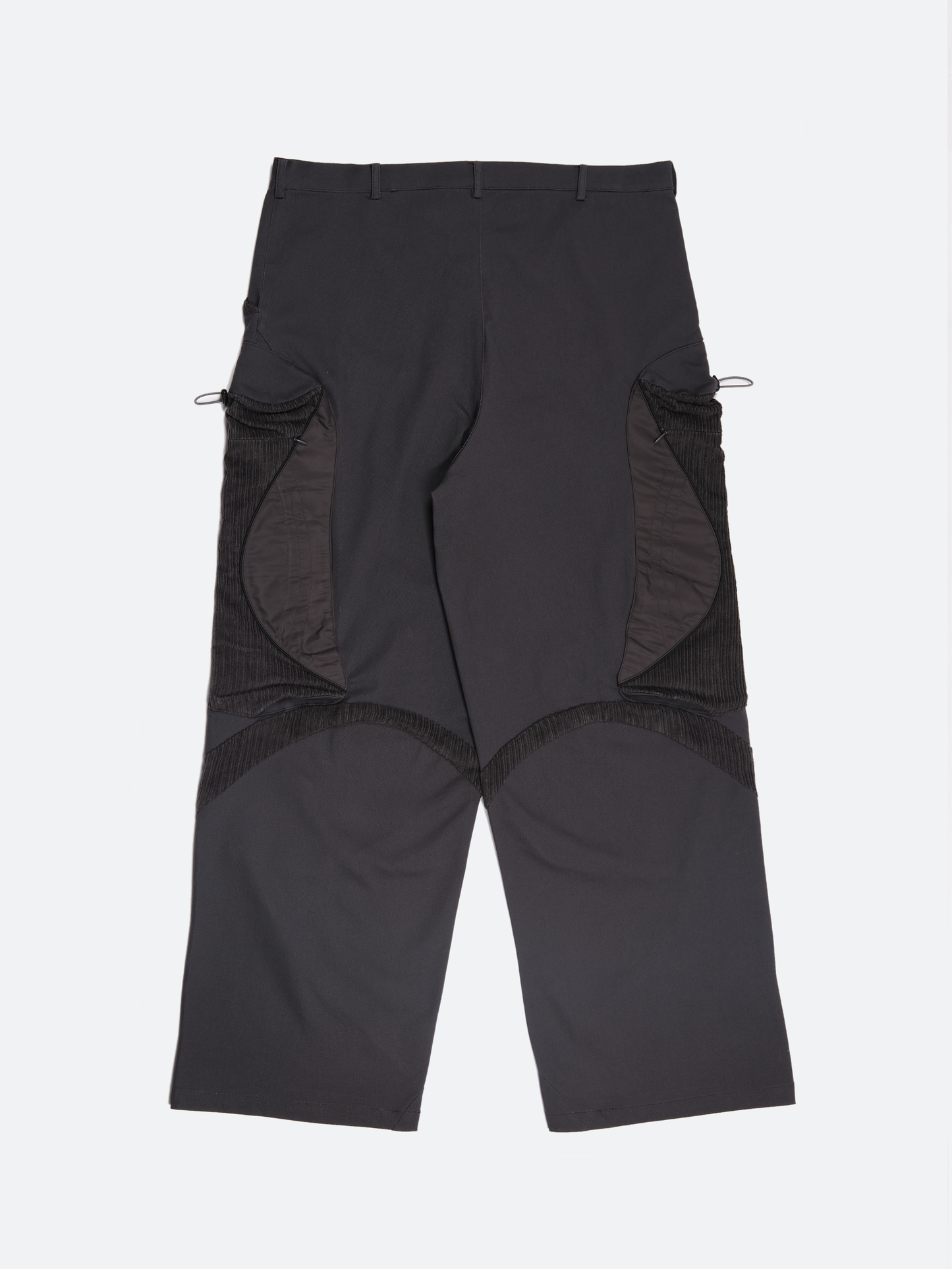 dark-gray-technical-cargo-fragile-club-astouda