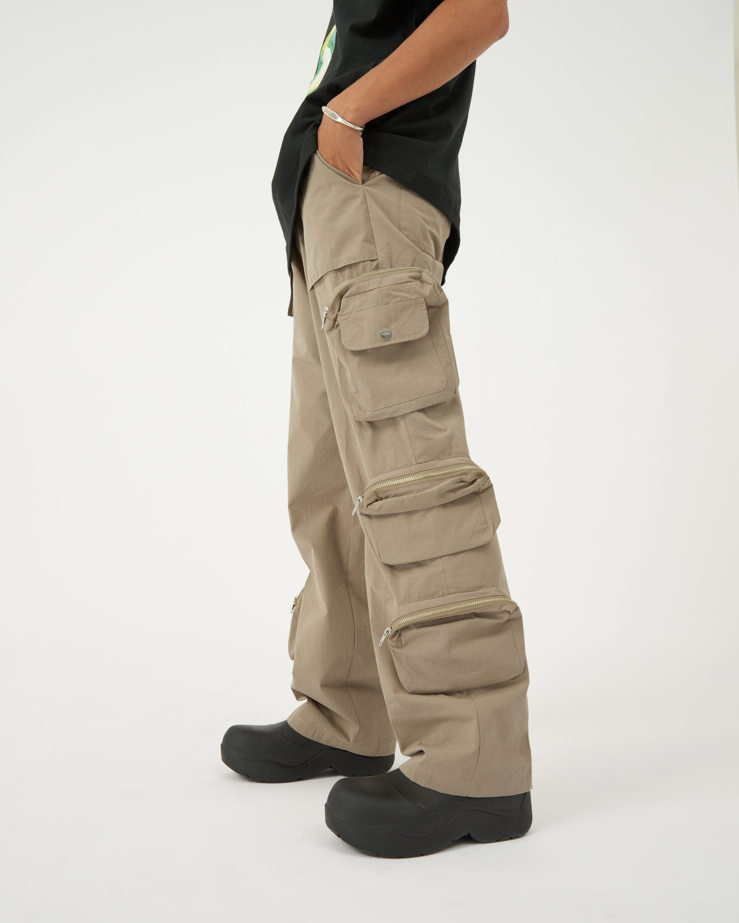 FRAGILE® 12P Cargo Pants | Taupe