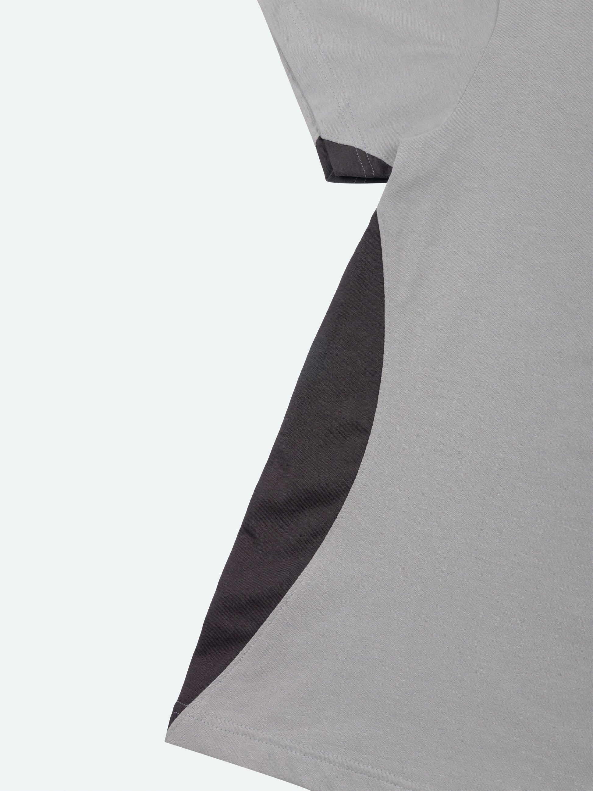 light-gray-paneled-t-shirt-FRAGILE-CLUB-ASTOUD