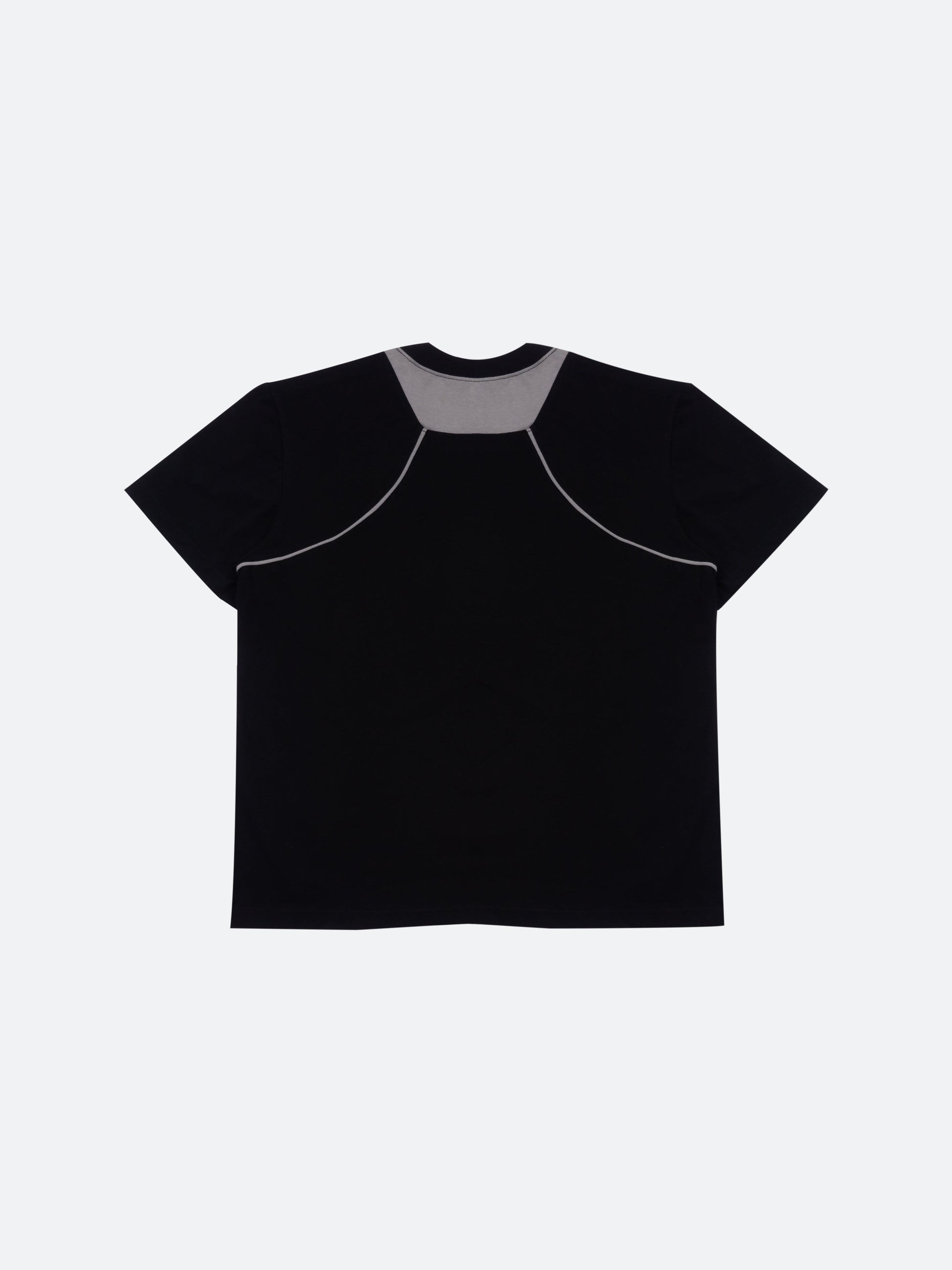 black-paneled-t-shirt-FRAGILE-CLUB-ASTOUD