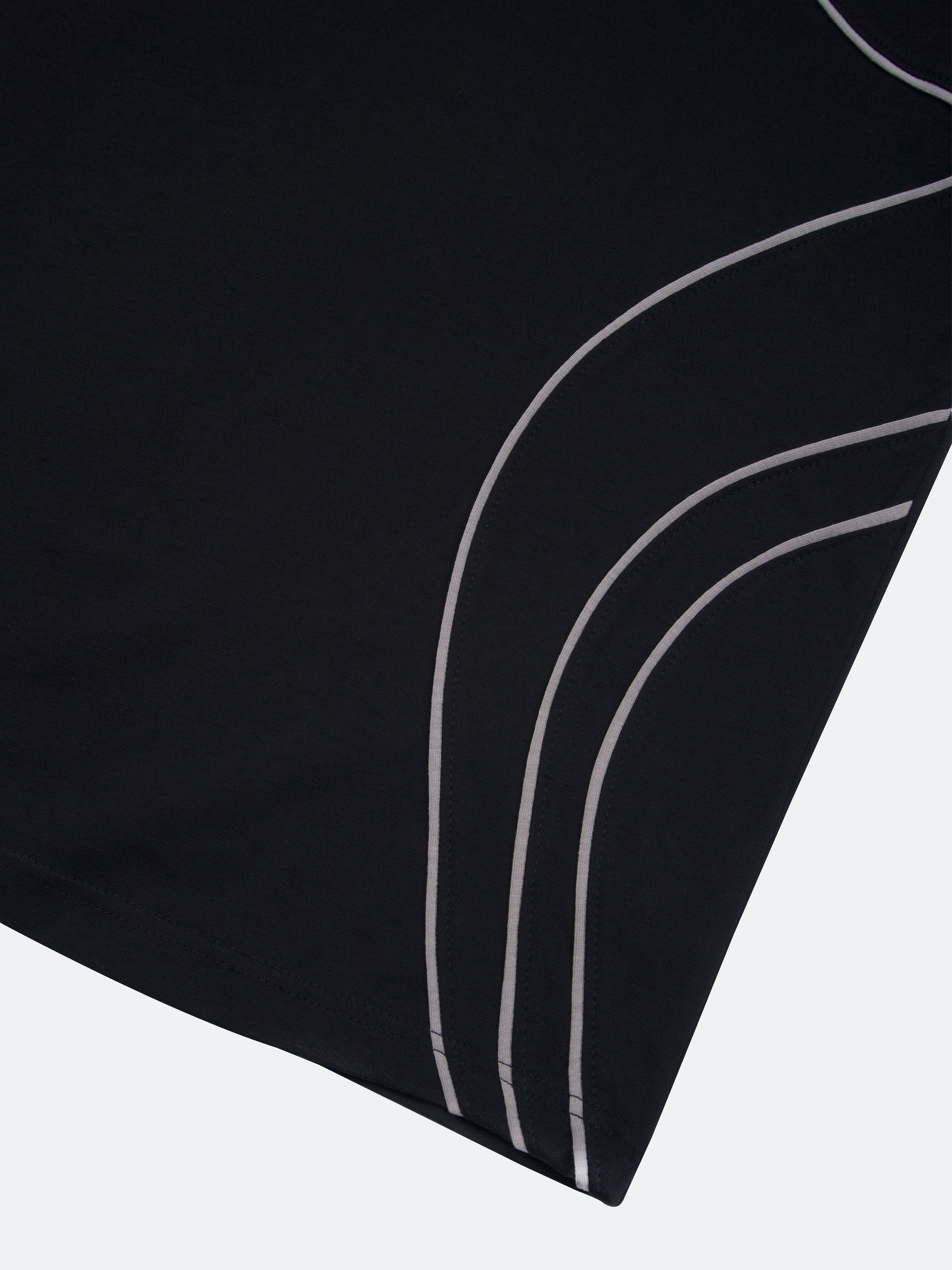 black-paneled-t-shirt-FRAGILE-CLUB-ASTOUD