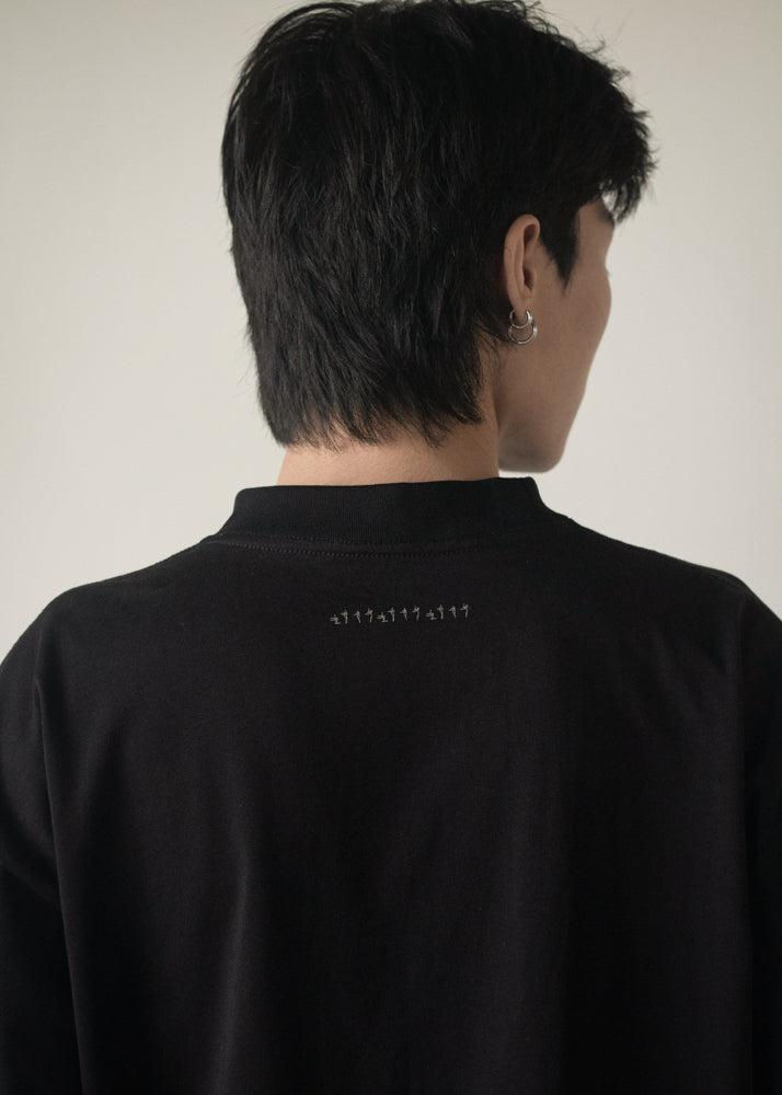 pinch-t-shirt-black-THE-IDIOT