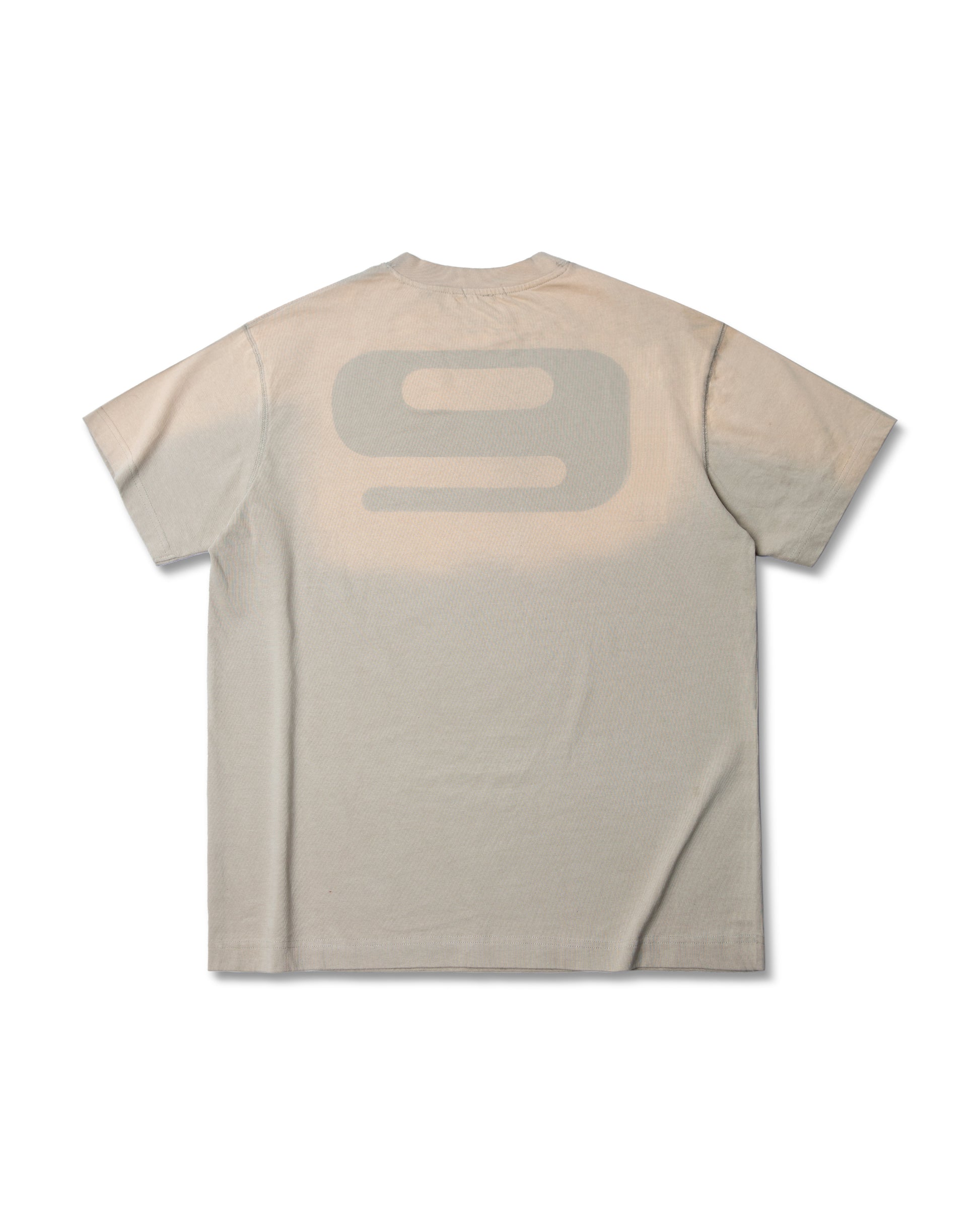 sprayed-beige-g-logo-tshirt-goldie-astoud