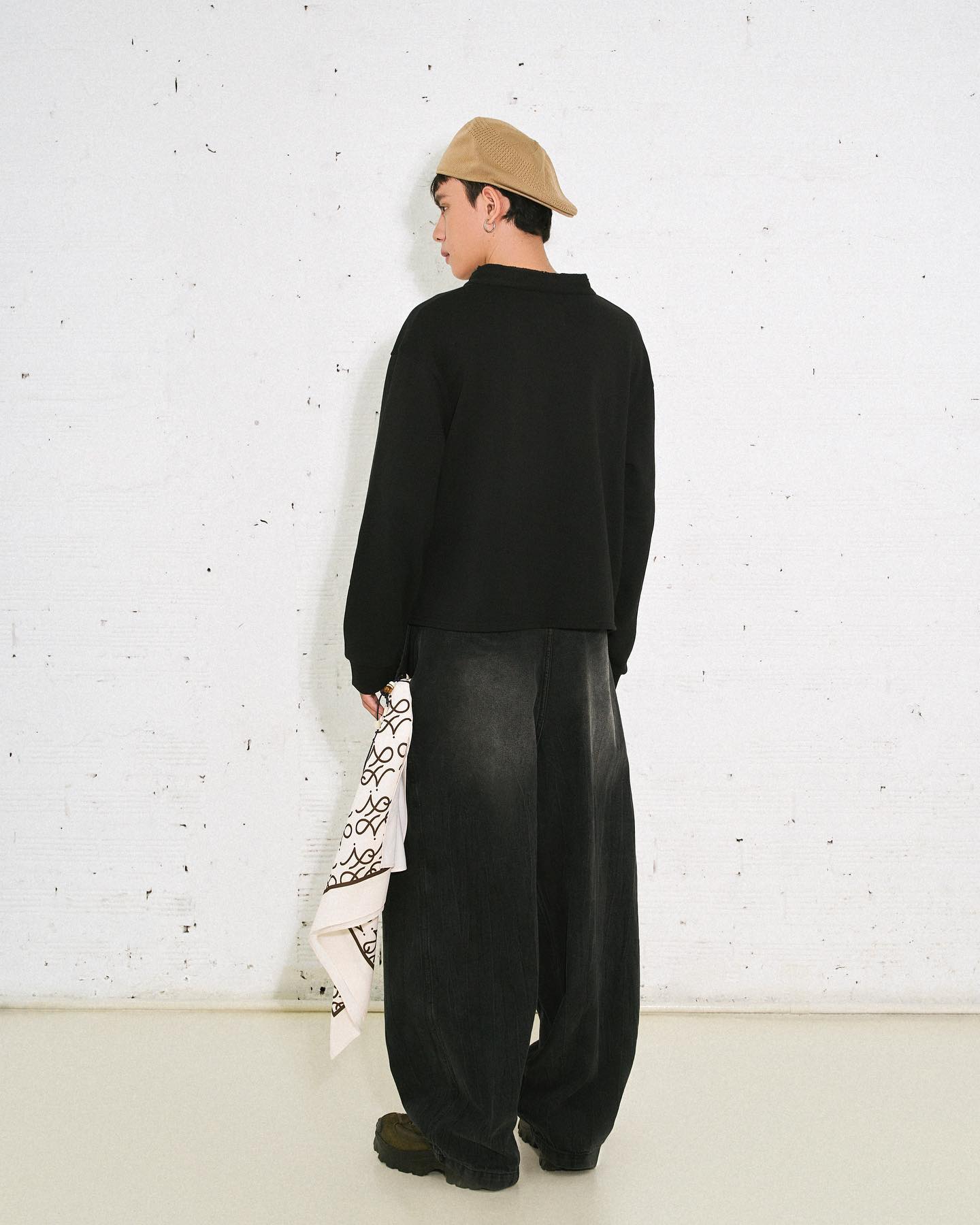 eyelet-cardigan the idiot astoud