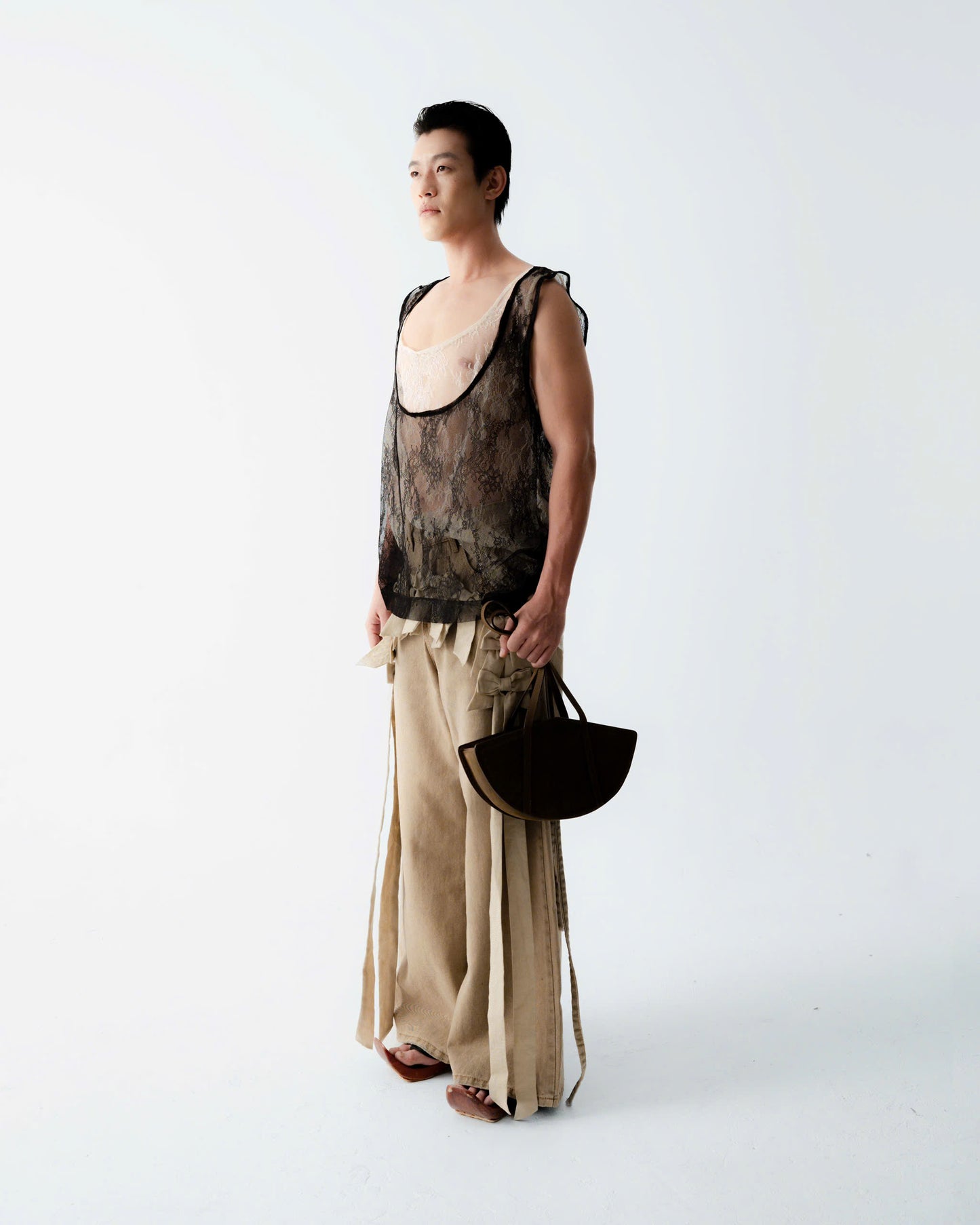 ao-anh-lace-tank-top an heritage astoud